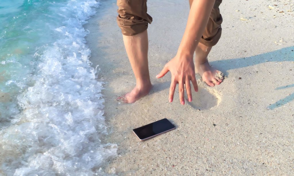 Don't take your phone to the beach without a waterproof cell phone case