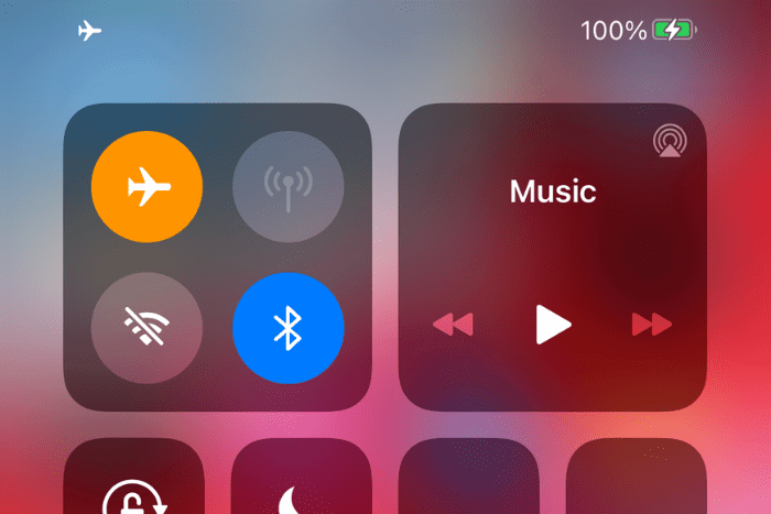 Screenshot of how to toggle airplane mode to fix No SIM iPhone error